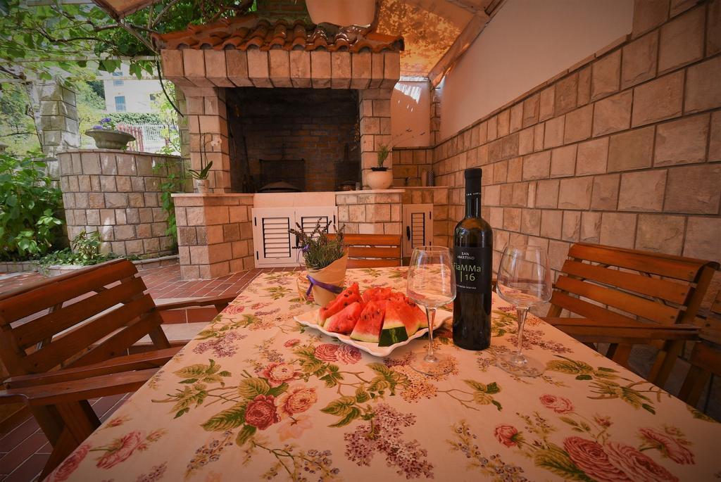 Apartman Taraca Villa Knezevic Herceg Novi Exteriér fotografie